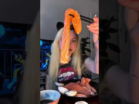Видео: Salmon Sashimi ( сашими лосось ) 