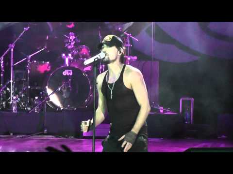 Видео: Дима Билан-Porque Aun Te Amo. Ставрополь 18.04.2012