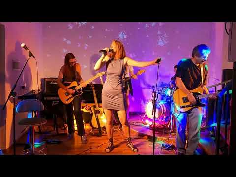 Видео: Paramore "The Only Exeption" COVER - Юлия (Jo Loca) Батуми