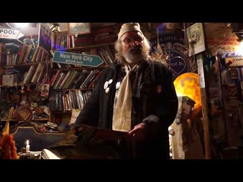 Видео: Разбор акции мира Bed In Джона Леннона от Коли Васина / Неделя в постели с Джоном и Йоко