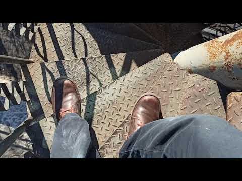 Видео: Винтовая лестница - одна из самых опасных лестниц.