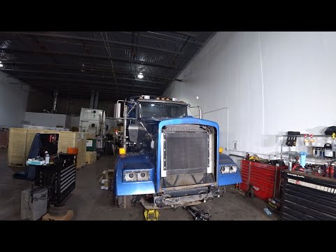 Видео: Даем вторую жизнь Kenworth W900 Восстановление продолжается