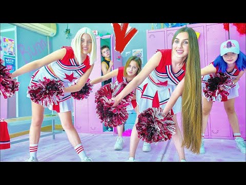 Видео: ТАЛИСМАН BUNNY 🐰 Защо непокорни тийнейджъри дебнат мажоретките в съблекалнята? Неудобни ситуации