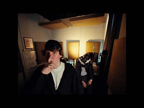 Видео: (FREE) ПОЛКА x FRIENDLY THUG 52 x YUNGWAY Type Beat ~ УЛИЦЫ