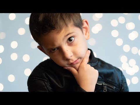 Видео: Битва боке: Olympus 45mm Pro против 75mm 1.8 Premium