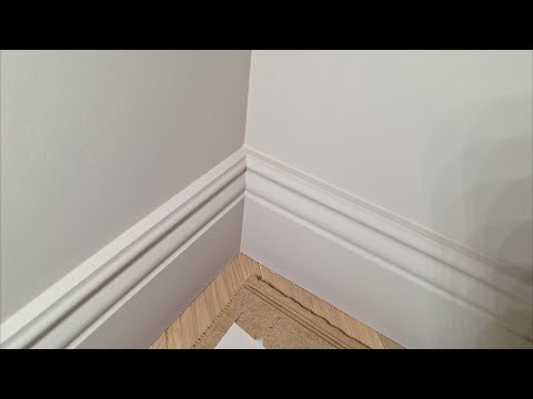 Видео: Монтаж мдф плинтуса на жидкие гвозди, под покраску в цвет стен.