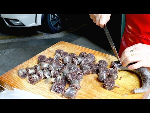 Видео: Легендарная бабушка Sundae из торгового центра Sewoon, которая резает с 72 лет.