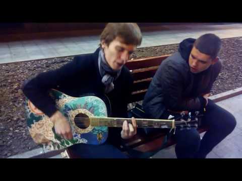 Видео: Оксимирон на гитаре! "Переплетено"Гениально!!!