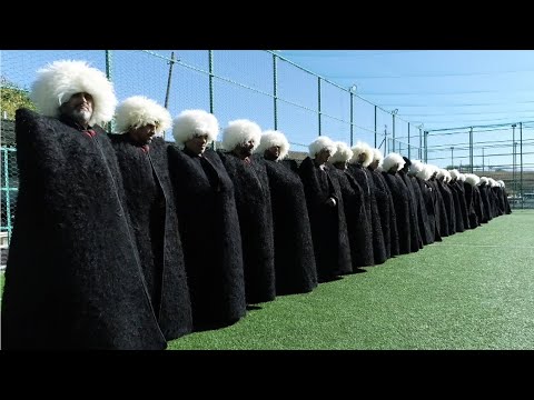 Видео: «Бурка – достояние рахатинцев». В Ботлихском районе прошёл праздник андийской бурки