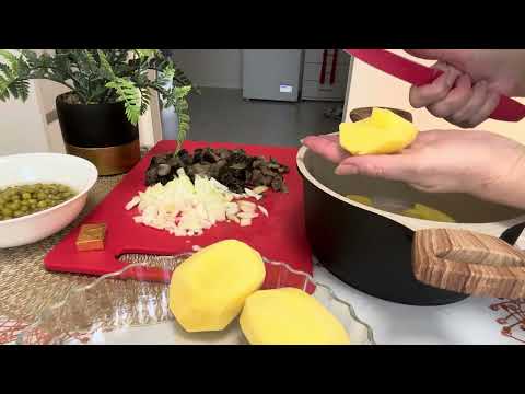 Видео: ТУШЁНАЯ КАРТОШКА с ЛЕСНЫМИ ГРИБАМИ без добавления животного жира