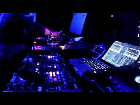 Видео: 18.02.2012 Станция 106.8 "Вспомнить всё" и День Рождения Dj Dan .mov