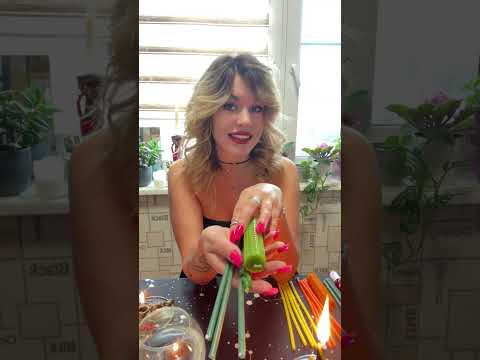 Видео: ВСЕ О СВЕЧАХ 🕯️ ЧЕРНЫЕ, БЕЛЫЕ, ЧАКРОВЫЕ СВЕЧИ. Как правильно использовать, для чего нужно зажигать