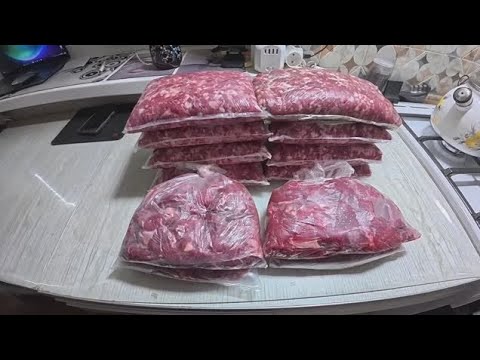 Видео: Не так быстро, как хотелось бы. Жизнь семьи в деревне. 