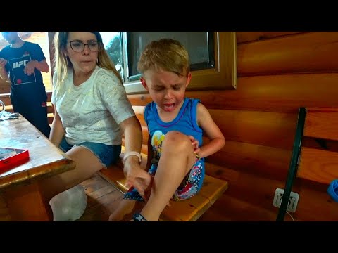 Видео: ДАНЬКА РАЗБИЛ КОЛЕНО 😭