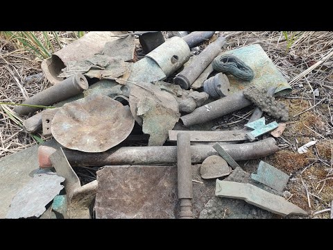 Видео: РАСКОПКИ МЕДИ НА ЗАВОДСКОЙ СВАЛКЕ. Медь валяется под ногами!
