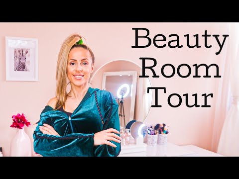 Видео: ОБИКОЛКА НА МОЯТА BEAUTY СТАЯ | ROOM TOUR