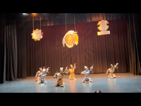 Видео: Монгол Бүжиг - Хөх тэнгэрийн сүнс (Бөө)