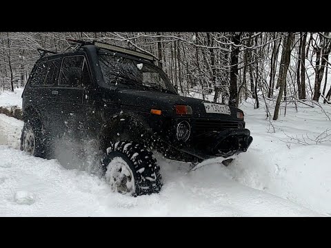 Видео: Off-road. Едем в Гойтх, много снега.