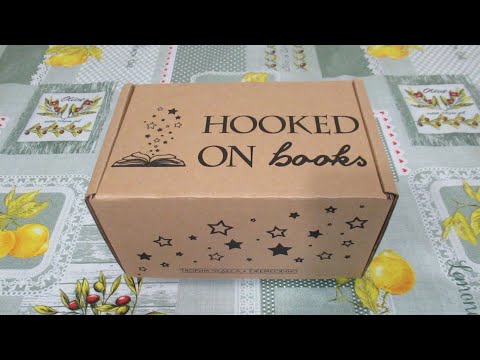 Видео: Книжный бокс Hooked on books: январь 2021