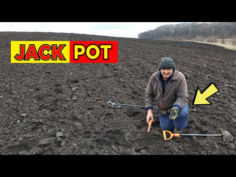 Видео: Батя нашел больше всех  .Зимний коп 2023 с minelab equinox 800