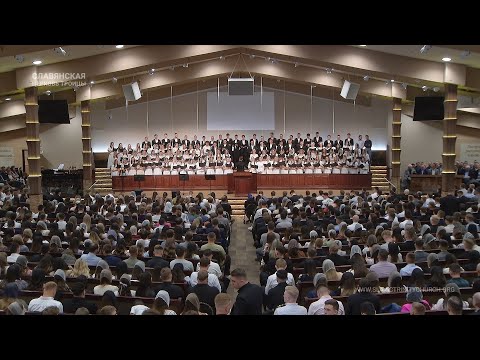 Видео: "Веруем во Единого Бога Творца Всемогущего" - Хор