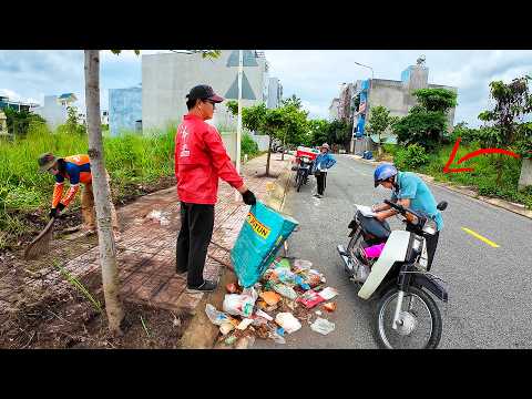 Видео: Верните тротуар пешеходам – реакция главы района шокировала нас