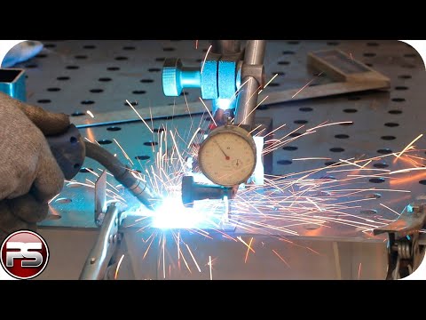 Видео: Как выровнять конструкцию сваркой