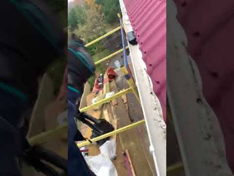 Видео: Правильный монтаж СНЕГОЗАДЕРЖАТЕЛЕЙ на Кровле из металлочерепицы