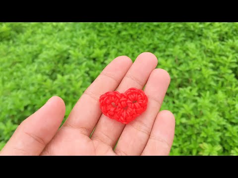 Видео: Урок по плетению мини-сердечек Loomigurumi~Rainbow Loom