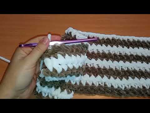 Видео: Вяжем плюшевый плед крючком в две нити