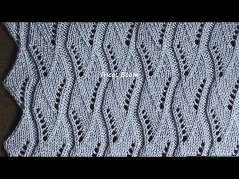 Видео: Ажурные вертикальные волны. Вязание спицами.