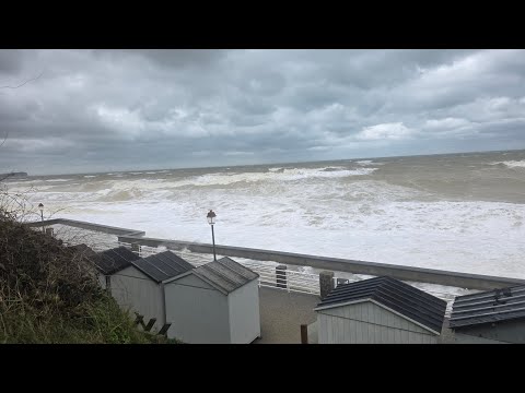 Видео: День 5. Шторм в Нормандии. Франция. Октябрь 2025. Jour 5. Tempête en Normandie. France. Octobre 2025