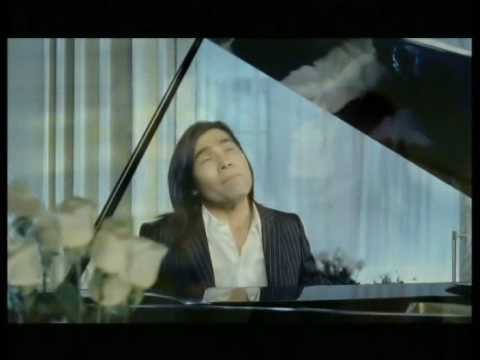 Видео: Батырхан Шукенов - Твои шаги