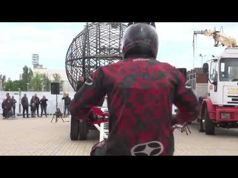 Видео: В "Глобуса на смъртта“ с Мартин от Цирк Колозеум на Мото Експо 2024