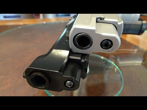 Видео: Sig Sauer P226 Elite vs Beretta WC 92G - Сиг Зауер П226 Элит и Беретта ВK 92G