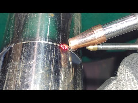 Видео: Что происходит при лазерной сварке санитарной трубы