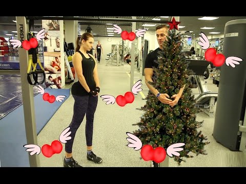 Видео: КРУГЛАЯ, УПРУГАЯ ПОПА. Александр Назаренко и три суперупражнения. И ёлка #вместесЛосево