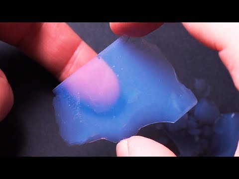 Видео: Аэрогель - САМЫЙ ЛЕГКИЙ МАТЕРИАЛ НА ЗЕМЛЕ!