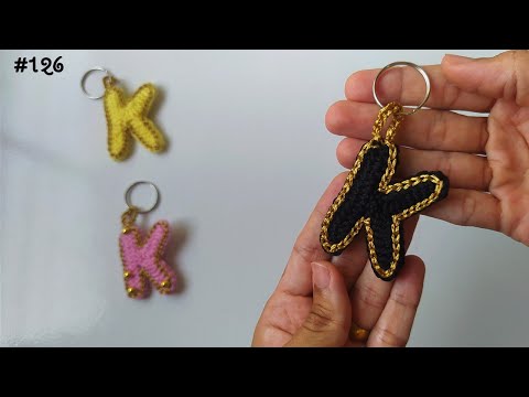 Видео: Брелок крючком буква "К" - ряд: буквы алфавита (подзаголовок)