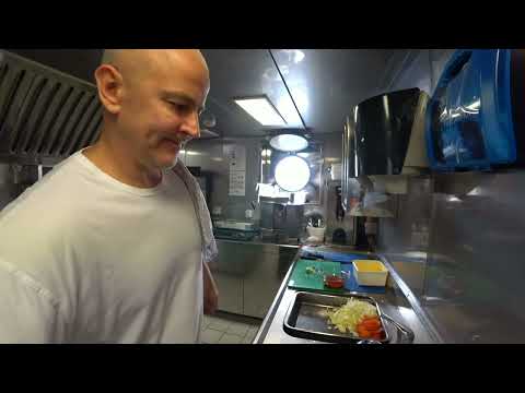 Видео: Камбуз. Шаурма. Нут с томатами.