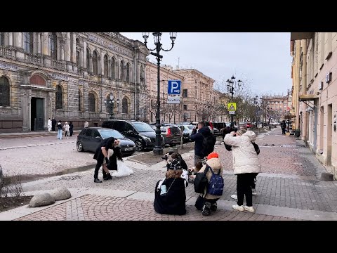 Видео: Russia street walk 4К / Walking Tour in St Petersburg 4К №288