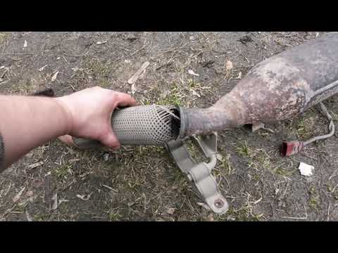 Видео: Замена гофры глушителя Golf 4 / 2.0 AZJ