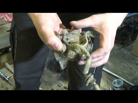 Видео: Разбор мотора Honda Dio AF 62  часть 2