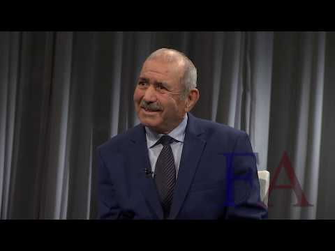 Видео: Cуҳбати қанд бо Қиёмиддин Чақалов (ҳаҷв ва латифагуи) Соли нави..