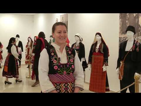 Видео: Изложба на трио Калина - Казанлък