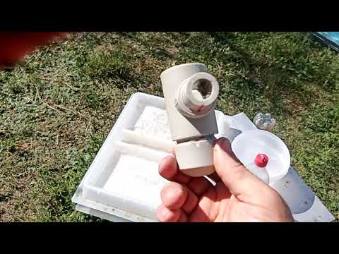 Видео: Кормушки для пчел внешние.