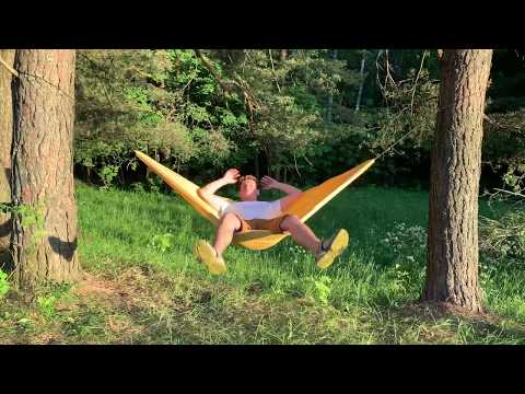 Видео: Как привязать гамак к дереву?