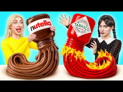 Видео: Челлендж. Шоколадная Еда vs Настоящая Еда с Уэнсдей Аддамс | Съедобная Битва от Candy DO