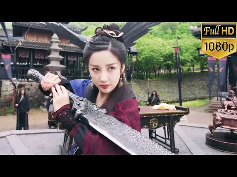 Видео: Демоническая девушка угрожает мечом, но мастер демонической секты побеждает всех.