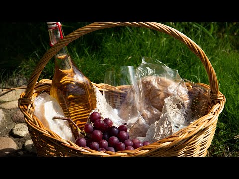 Видео: Сухие вина кислые. Сколько добавить сахара? Технологии приготовления сладких вин